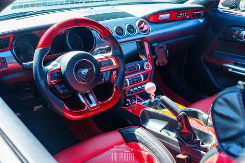 2025 Alpha Romeo x Maserati photo 8